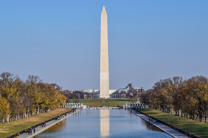 Stretch Limo Private Day & Night Custom Tours of Washington DC - A fast, comfortable way to connect Washington’s big sights