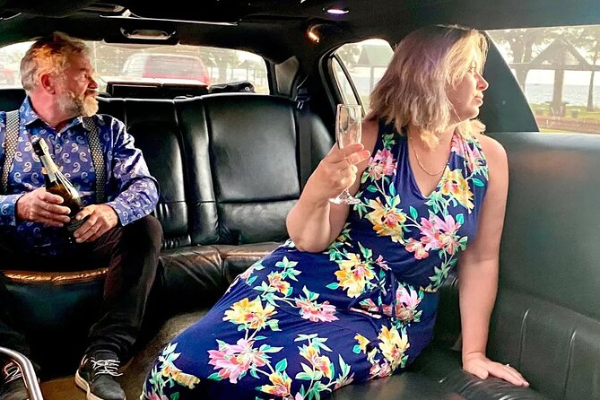 Stretch Limousine Private Transfer around the Island of Maui - Why a stretch limousine changes the experience
