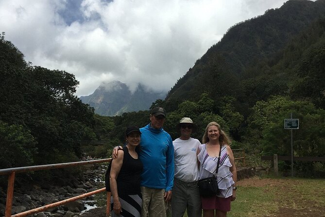 Stretch Limousine Private Transfer around the Island of Maui - Planning your four to six hours
