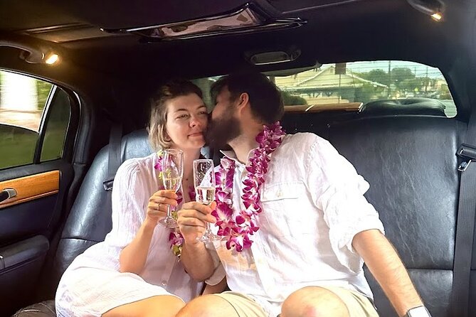 Stretch Limousine Private Transfer around the Island of Maui - A flexible start makes this easier