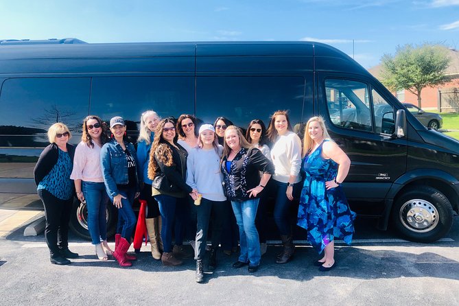 Texas Hill Country Group Wine Tour by Limousine - Leaving downtown Austin for Fall Creek Vineyards
