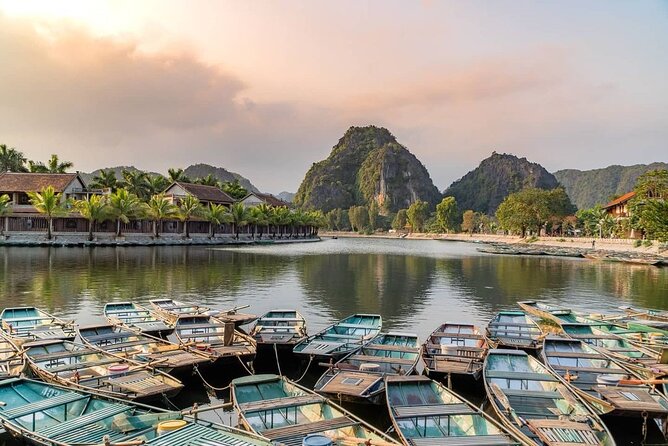 Top Highlights Ninh Binh Full Day Tours from Hanoi By Limousine - The limousine ride from Hanoi’s Old Quarter