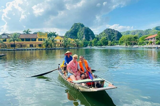 Top Highlights Ninh Binh Full Day Tours from Hanoi By Limousine - Mua Cave and the 500-step climb