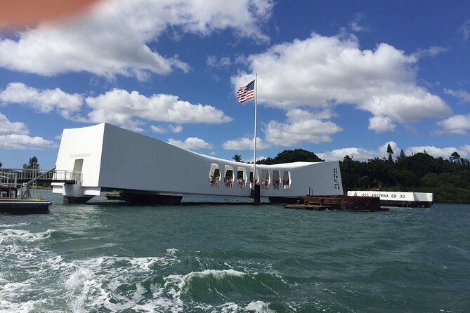 USS Arizona Memorial & The "Mighty MO" #1 Limousine Private Tour - Starting with the USS Arizona Memorial