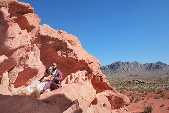 Valley of Fire Wedding by Private Limousine - What the limousine transfer is really like