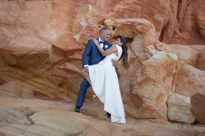 Valley of Fire Wedding by Private Limousine - Timing, legal details, and practical planning