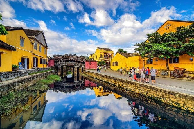 VIP Limousine: Hoi An to Hue Trip - Comfort, seating, and the VIP label