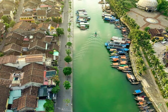 VIP Limousine: Hoi An to Hue Trip - Communication and help from the booking team