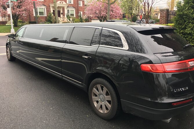 Woodbury Common Premium Outlet Shopping Private Day Trip by Limousine from NYC - Who will get the most from this day trip?